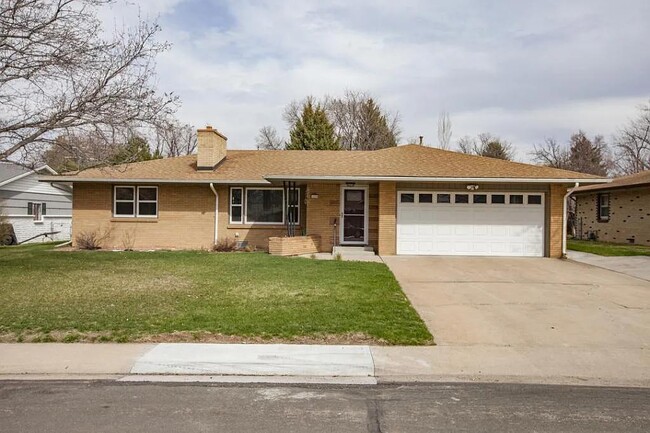 1020 Meadowbrook Dr