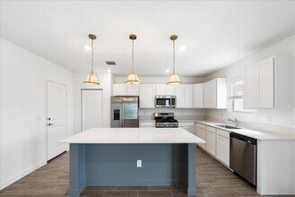 6338 Windwood Wy in Port St. Lucie, FL - Building Photo - Building Photo