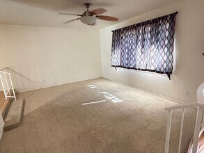 5608 W Acoma Dr in Glendale, AZ - Building Photo - Building Photo