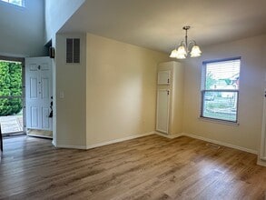 21258 Cascade Ct in Plainfield, IL - Building Photo - Building Photo