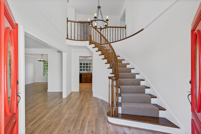 2719 Granvia Pl in Thousand Oaks, CA - Building Photo - Building Photo