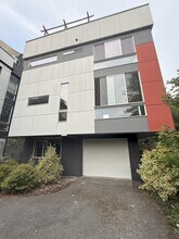 5007 Renton Ave S in Seattle, WA - Foto de edificio - Building Photo