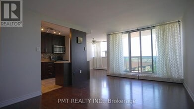 530-530 Lolita Gardens in Mississauga, ON - Building Photo - Building Photo