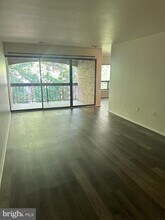 435 Christopher Ave in Montgomery Village, MD - Building Photo - Building Photo