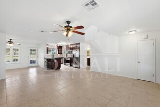 10747 W Hope Dr in Sun City, AZ - Building Photo - Building Photo