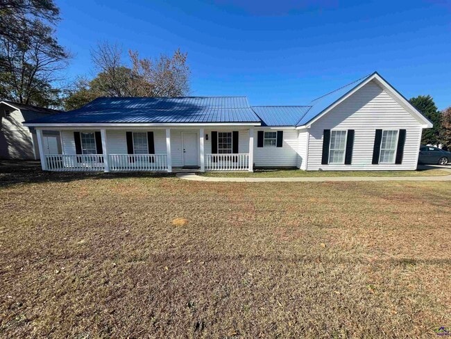 property at 101 Shamrock Ct