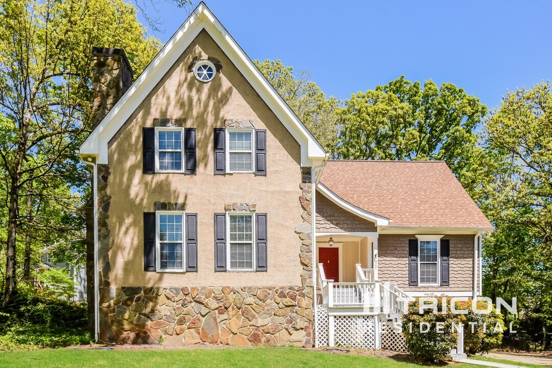 547 Friendship Church Rd SW in Marietta, GA - Building Photo