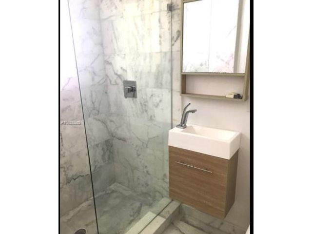 922 Jefferson Ave in Miami Beach, FL - Building Photo - Building Photo