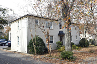 Courtyard on Kirkwood Apartments