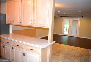 18 Concord Pl in Hatboro, PA - Building Photo - Building Photo