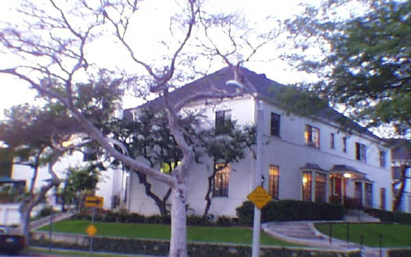 893-899 S Lucerne Blvd in Los Angeles, CA - Foto de edificio