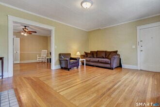 326 W Rock Ave in New Haven, CT - Building Photo - Building Photo
