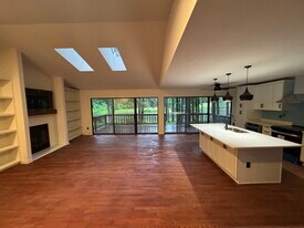 3106 Three Bridges Rd in Midlothian, VA - Building Photo