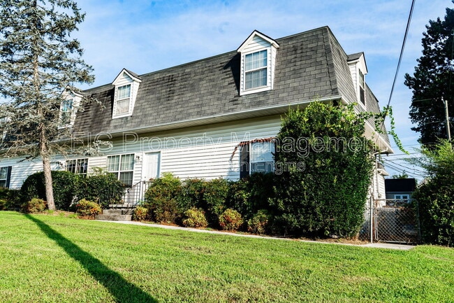 property at 2519 Cedar Ln