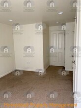 1085-1087-1087 Raffon Ct SE in Salem, OR - Building Photo - Building Photo