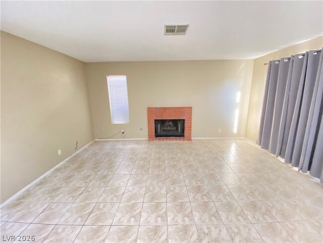 8632 W Catalonia Dr in Las Vegas, NV - Building Photo - Building Photo
