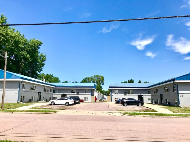 116 W 43rd St in Sioux Falls, SD - Building Photo - Building Photo