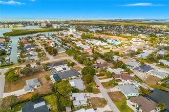 174 2nd St in Bonita Springs, FL - Building Photo - Building Photo