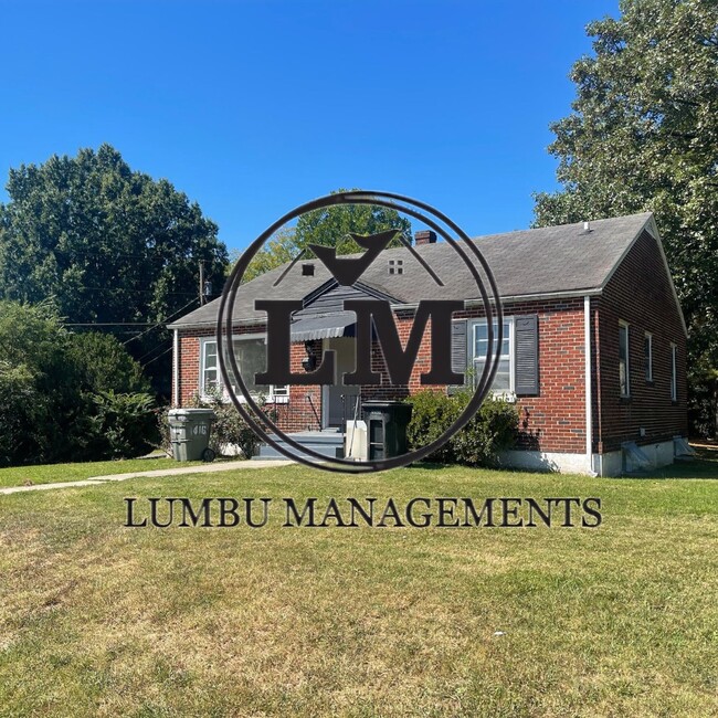 property at 658 Edmonds St