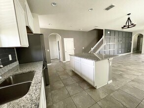 16096 Bayou Crest Dr in Winter Garden, FL - Building Photo - Building Photo