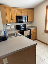 9332 Riverview Ln in Caledonia, WI - Building Photo - Building Photo