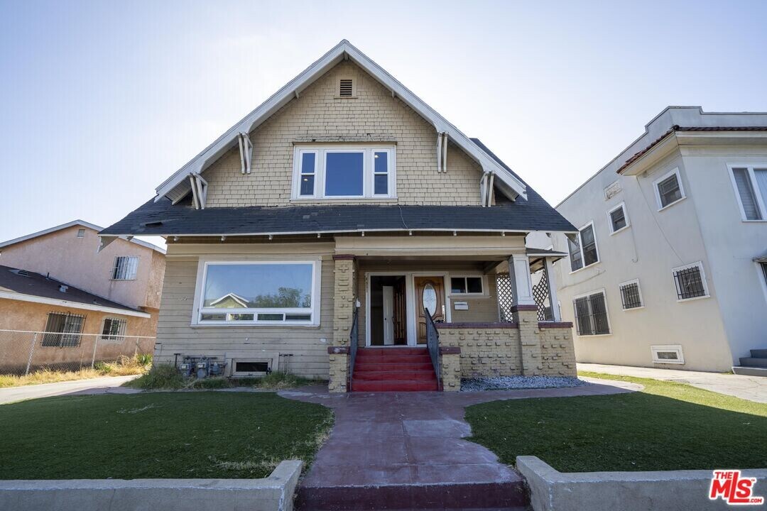 4051 Normandie Ave in Los Angeles, CA - Building Photo