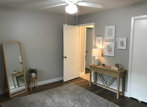 310 Flournoy Dr in Austin, TX - Building Photo - Building Photo