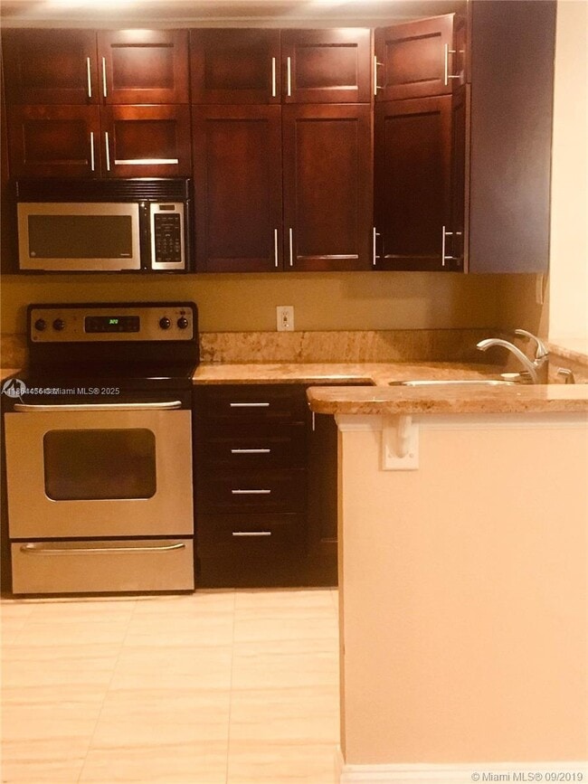11295 W Atlantic Blvd in Coral Springs, FL - Building Photo - Building Photo