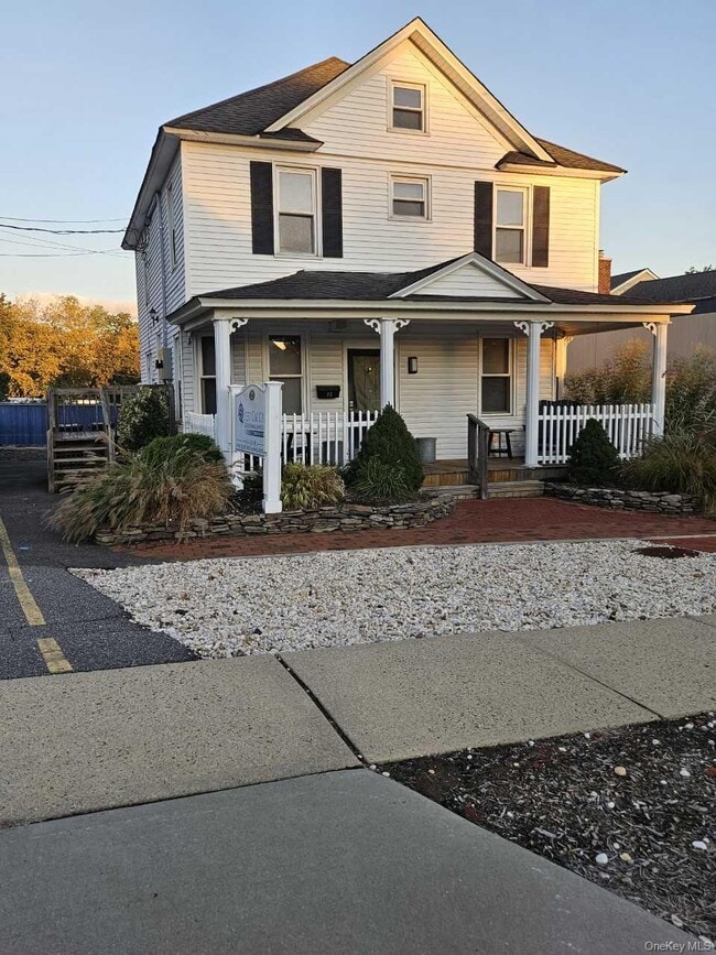 property at 23 Bellemeade Ave