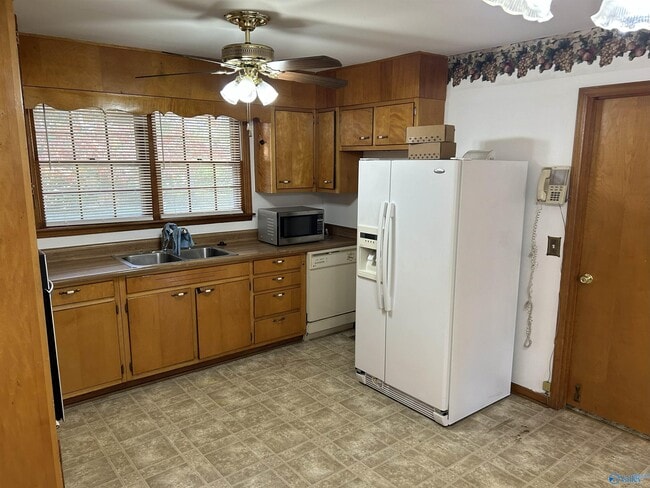 1115 Hewitt St NW in Huntsville, AL - Building Photo - Building Photo