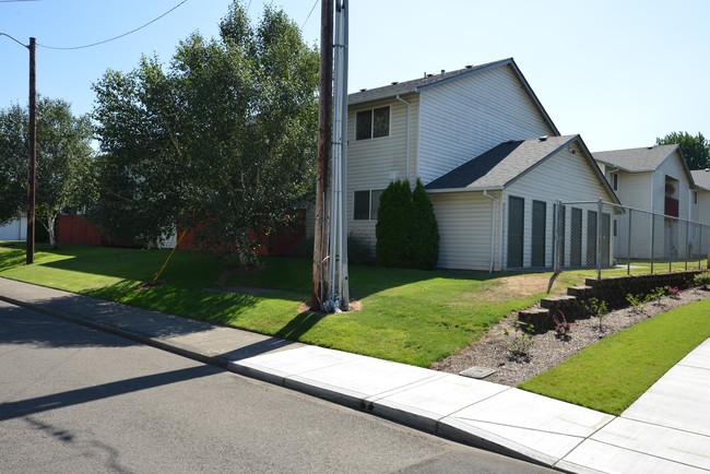 New Heritage Village in Keizer, OR - Building Photo - Building Photo