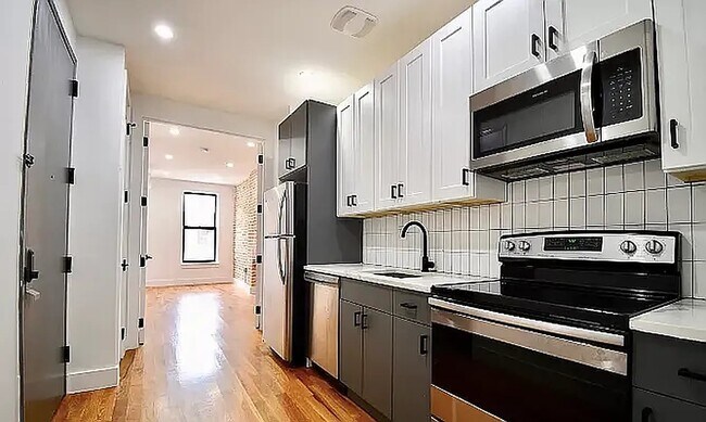 588 Quincy St-Unit -4A in Brooklyn, NY - Building Photo - Building Photo