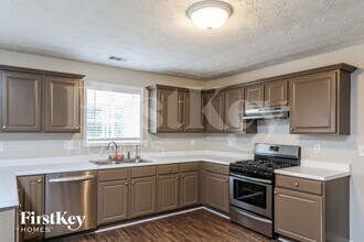 1213 Lakeview Cove Dr in Grayson, GA - Building Photo - Building Photo