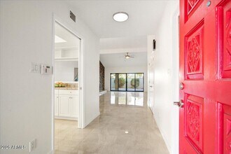 8655 E Vía Del Palacio in Scottsdale, AZ - Building Photo - Building Photo