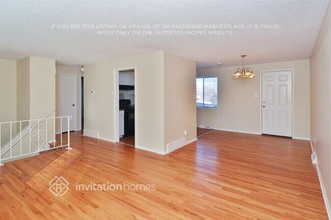 423 S Potomac Cir in Aurora, CO - Building Photo - Building Photo