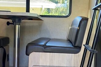 22848 Cantara St, Unit Tabitha in West Hills, CA - Building Photo - Building Photo