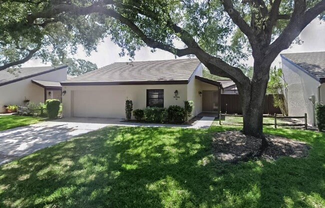 property at 3724 Glen Oaks Manor Dr