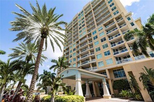 140 Riviera Dunes Way, Unit 604 in Palmetto, FL - Building Photo