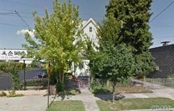 15015 Barclay Ave, Flushing, NY 11355