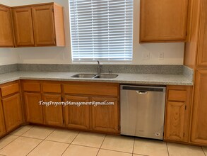 13237 Kootenay St in Victorville, CA - Building Photo - Building Photo
