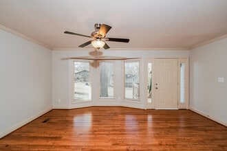 5863 Brenda Dr in Trussville, AL - Foto de edificio - Building Photo