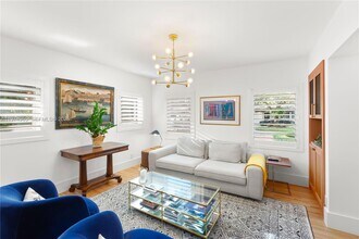 600 San Lorenzo Ave in Coral Gables, FL - Building Photo - Building Photo