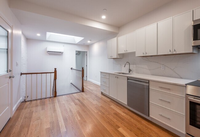 property at 43 Bowdoin St