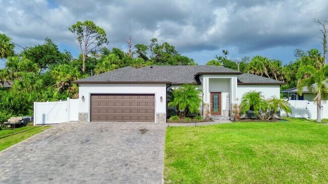property at 3072 Lopinto St