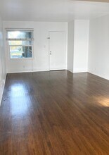 5806 Coldwater Canyon Ave, Unit #6 in Los Angeles, CA - Building Photo - Building Photo