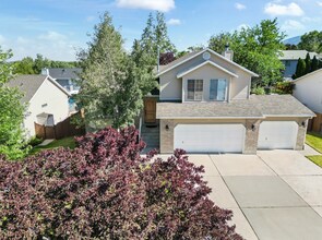 1051 E 11780 S in Sandy, UT - Building Photo - Building Photo