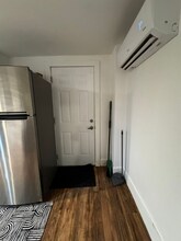 160 NW 60th St in Miami, FL - Building Photo - Building Photo