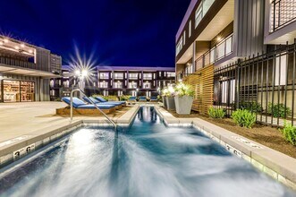 Marq Townhomes in Salt Lake City, UT - Foto de edificio - Building Photo