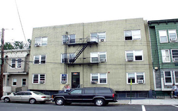 517-519 12th St in Union City, NJ - Building Photo - Building Photo