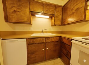 957 NW Oak Ave in Corvallis, OR - Building Photo - Building Photo